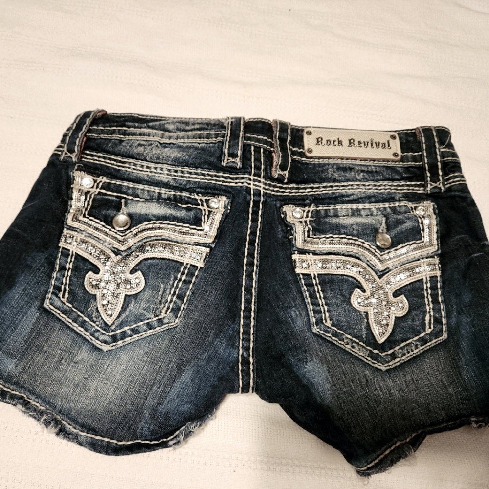 Rock Revival Kai Shorts Size 29